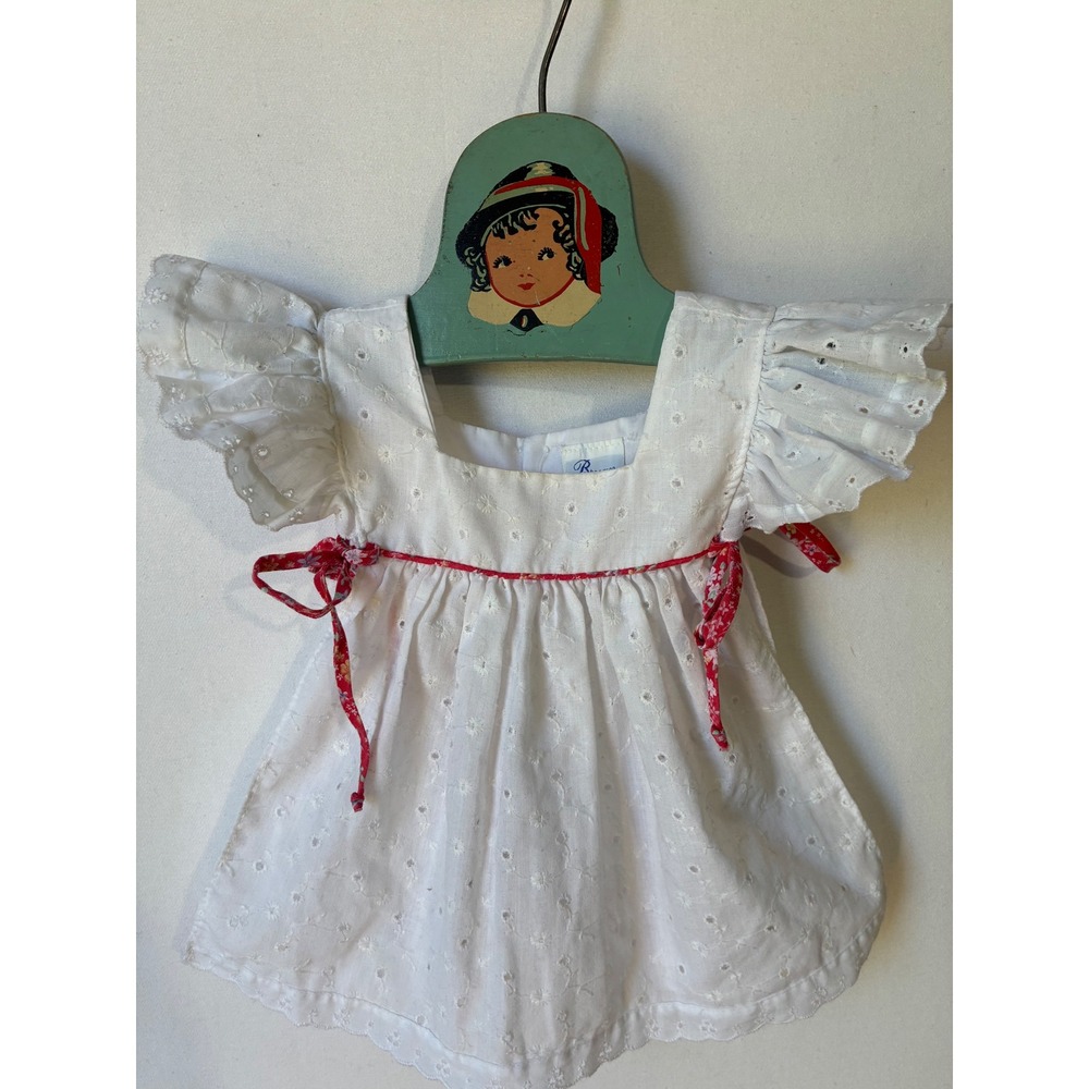 VTG Bryan Eyelet Pinafore Ruffle Flutter Sleeve Girls 3-6 months White Excellent